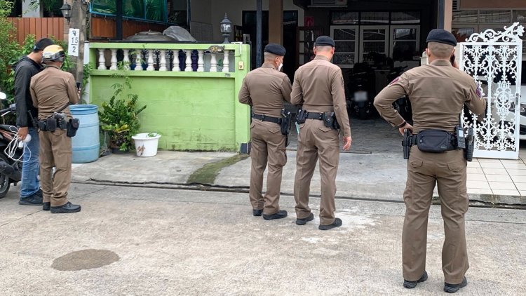 ตั้งวงซดน้ำกระท่อมเมาหลอนพูดผิดหูควักปืนจ่อขมับดับสยองเพื่อนรัก 1 สาหัสอีก 1