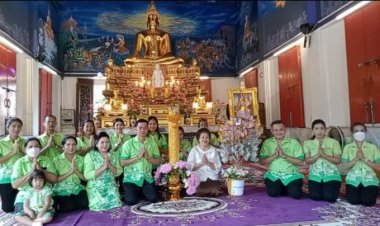 เทศบาลฯบางเมือง สืบสานพุทธศาสนาจัดแห่เทียนจำนำพรรษาถวายวัดบางปิ้ง
