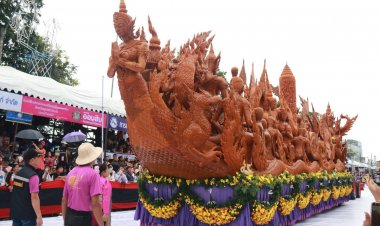 อบจ.อำนาจเจริญร่วมสืบสานงานประเพณีแห่เทียนพรรษา"อุบลราชธานี"
