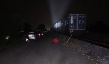 กระบะขนแรงงานรับจ้างจับปลาซิ่งฝ่าด่านม้าเหล็กขยี้ดับหมู่สยอง 8 ศพ