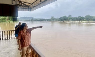 ฝนตกหนักแม่น้ำยมเพิ่มระดับเอ่อล้นตลิ่งท่วมท่า 23 วังแก้ว"พ่อเลี้ยงคำ"