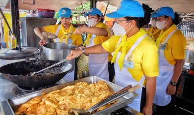 จิตอาสา ทำความดีด้วยหัวใจ ช่วยเหลือผู้ประสบภัย "โกดังเก็บพลุประทัดระเบิด"ตลาดมูโนะ"