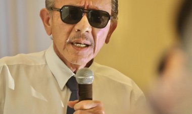 ผู้หยั่งรู้ฟ้าดิน!"ชูวิทย์"ชี้"ทักษิณ"รอไฟเขียวกลับไทย-ฟันธงโหวตนายกฯอีก 2 รอบ"บิ๊กป้อม"นายกฯคนที่ 30