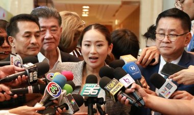 ‘อุ๊งอิ๊ง’เผยหลังเจรจา ‘พิธา’ แย้มให้รอคำตอบอีกนิด ชี้สิ่งที่ทำตอนนี้ไม่ใช่เกมการเมือง