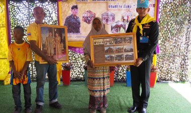 ผบ.ฉก.นราธิวาส ส่งมอบบ้านตามโครงการ 'หน่วยเฉพาะกิจนราธิวาส ซ่อมสร้าง ปันสุข'เพื่อพัฒนา ยกระดับคุณภาพชีวิต