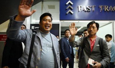 "ท่านอ้น-ท่านอ่อง" น้ำตาคลอ สำนึกในพระมหากรุณาธิคุณ ก่อนเดินทางกลับสหรัฐฯ จะกลับมาเยี่ยมอีก