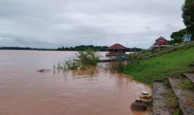 ระดับน้ำโขงที่อ.ชานุมานลดลงแต่ป้องกันจังหวัดยังเป็นห่วงหวั่นดินตามตลิ่งอาจทรุดตัว
