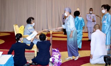 นายกอบจ.ตาก ร่วมแสดงความยินดีกับ นางกฤตินี ทวีเกื้อกูลกิจ   ในโอกาสเข้ารับพระราชทานรางวัล ในงานวันแม่แห่งชาติ ปี 2566