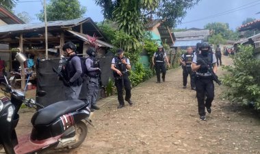 หนุมาน กองปราบ เปิดปฎิบัติการจู่โจมปิดล้อม 2 หมู่บ้านเมืองปาย 8 จุดทลายเครือข่ายยาเสพติด