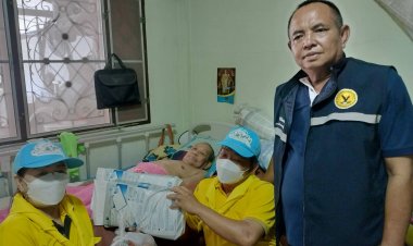 "อีอีพี กรุ๊ป" มอบแผ่นรองซับให้แก่ผู้ป่วยติดเตียงในหมู่บ้านกล่อมพิรุณ