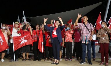 คนเสื้อแดงอีสาน แนะ “เศรษฐา” หาตัว รมต.ให้ตรงกับงาน อย่าแบ่งเค้กจนเกินงามจนทำให้งานเดินสะดุด