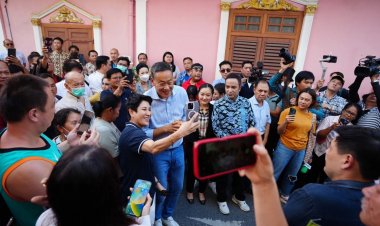 โอลด์ทาวน์ภูเก็ตแตก!คนแห่เซลฟี่ 'เศรษฐา'-ลุยป่าตองลั่นขยายเวลาเปิดโซนนิ่งสถานบันเทิงบูมเศรษฐกิจ