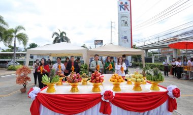 "บิ๊กบอส"คังเซน-เคนโกฯพร้อมคณะผู้บริหารทำพิธีสักการะพระพรหมและสิ่งสักดิ์สิทธิ์เนื่องเทศกาลสารทจีน