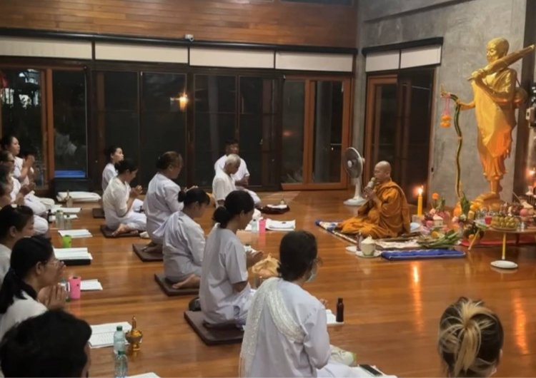 สั่งสมบารมีธรรม!"พ่อเลี้ยง หล้า"เปิดบ้านให้คณะชาวพุทธทำวัดเย็น 7 วันถวายพุทธบูชา