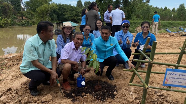 ชาวช่องสามหมอชัยภูมิปลาบปลื้มในหลวงดำริให้สร้างสถานีสูบน้ำพลังงานไฟฟ้า-ขุดแก้มลิงแก้แล้ง