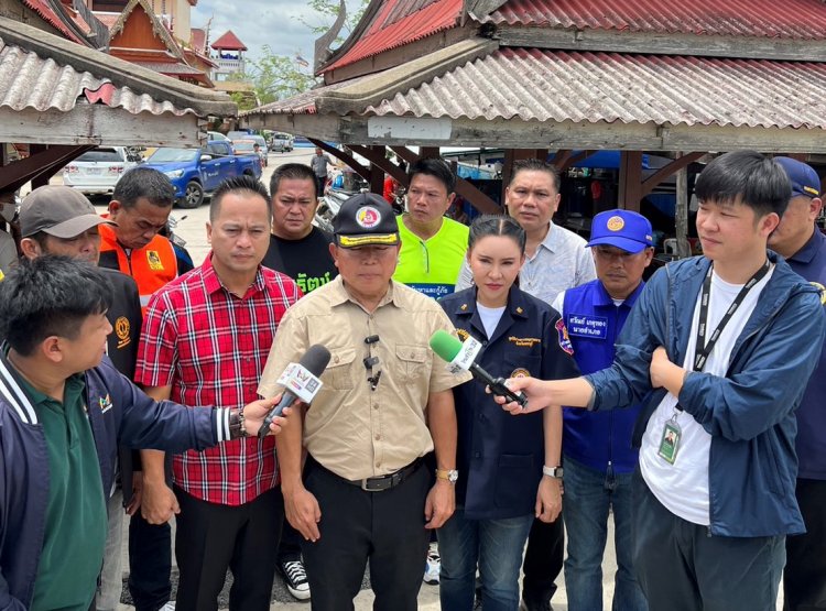 สส.เพชรบุรี พรรค"รทสช."ลงพื้นที่เกาะติดค้นหาผู้ประสบภัยถูกพายุงวงช้างพัดถล่มเรือสปีดโบ๊ตล่มปากอ่าวบาตะบูน