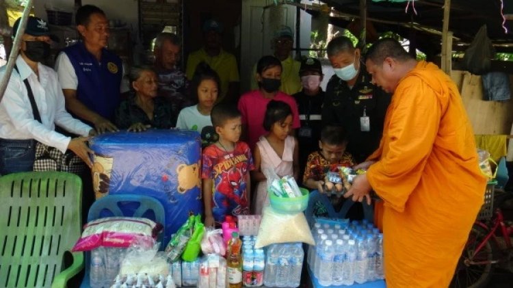 คุณพระช่วย!เด็กน้อยครอบครัวฐานะสุดยากจนได้กินไก่ทอด KFC ดังเก็บไปฝัน