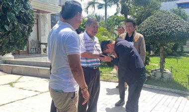 'สุทิน 'รุดขอคำปรึกษา 'ธรรมรักษ์' โซ่ข้อกลาง'พท.-พปชร.' เตรียมเดินสายพบเหล่าบิ๊กทหาร