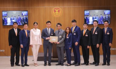 ‘ก้าวไกล’ ยื่นกฎหมายแก้ พ.ร.บ.จัดสรรที่ดิน เพิ่มอำนาจลูกบ้านในโครงการจัดสรรตั้งนิติบุคคลได้