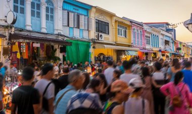 สื่อนอกประโคมข่าวคนภูเก็ตจี้รบ.ใหม่คุมรัสเซียแห่ทำธุรกิจเริ่มคุกคามยึดกิจการชาวไทย