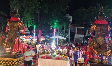 สายมู สายบุญ คอหวย แห่ร่วมพิธีบวงสรวงถวายปู่ท้าวเวชสุวรรณวัดม่วงขาวแก้วพิกูล วันที่ 9 เดือน 9 ขอพร-โชคลาภ