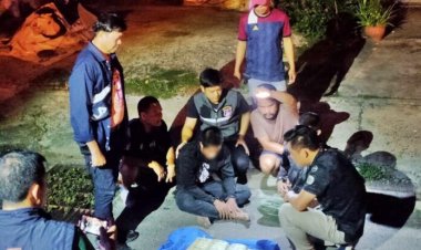 ตำรวจสกัดแก๊งค้ายาบ้าฝั่งลาวลำเลียงส่งเอเยนต์ชาวไทยยึดของกลางกว่าแสนเม็ด