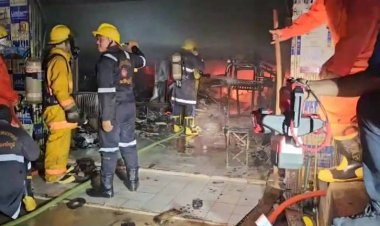 ระทึก!ไฟไหม้ร้านประดับยนต์กลางเมืองชัยภูมิสูญกว่า 10 ล้าน คาดไฟฟ้าลัดวงจร