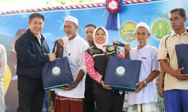 "ธรรมนัส"ล่องใต้ลุยแก้ปัญหาที่ดินทำกินให้กับชาวบ้านทรายขาวเมืองปัตตานี