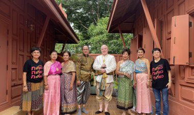 ผอ.ททท.สมุทรสงครามต้อนรับคณะนักท่องเที่ยวจากสภาอุตสาหกรรมท่องเที่ยว จ.สระบุรี   ในกิจกรรม "จ.สระบุรีเยือน 3 สมุทร"