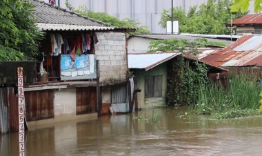 เร่งพร่องน้ำบึงแก่นนครรับมวลน้ำก้อนใหม่ป้องน้ำท่วมขอนแก่น