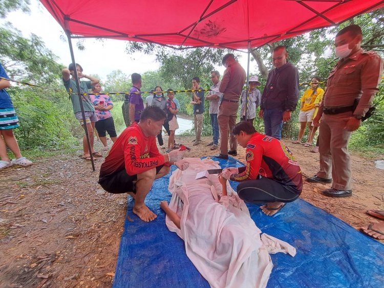 สลด!ฝนตกหนักเด็กนักเรียนพากันเล่นน้ำลื่นไถลลงลำห้วยจมดับ 1 รอดชีวิต 1