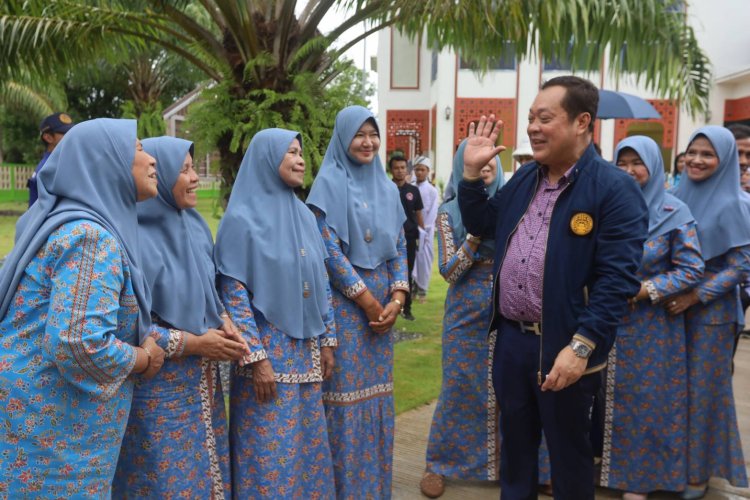 “รมว.ยุติธรรม” ลงพื้นที่ศึกษาข้อมูล “ปอเนาะบำบัดยาเสพติด” ที่กระบี่