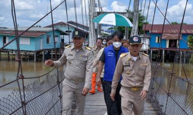 แม่น้ำยมพิจิตรล้นตลิ่งท่วมบ้านเรือนที่อยู่ที่ลุ่มต่ำริมแม่น้ำ
