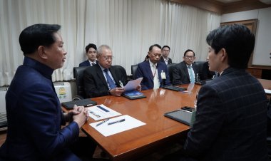 'พีระพันธุ์'ถกผู้บริหารกระทรวงพลังงานลดราคาน้ำมันเบนซิน