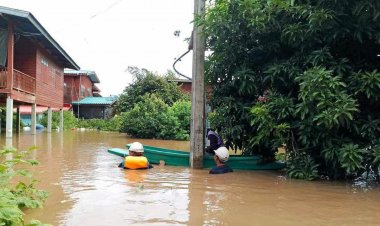 สุโขทัยระทม!มวลน้ำกัดเซาะคอสะพานทรุดทะลักจมอีก 2 ตำบล