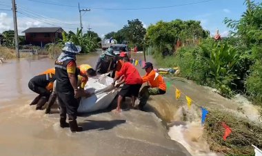 ชัยภูมิเร่งช่วยชาวบ้านค่ายจมบาดาลลำชีทะลักยังท่วมหนัก