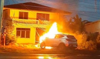 ครูควบเก๋งพุ่งชนจยย.สาววัย 19 ไฟลุกท่วม ดับสลดคาถนน