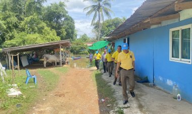 ชุมชนตลาดเก่า 100 ปีศรีมหาโพธิสำลักน้ำท่วมเน่าเหม็นนาน 13 วันแล้ว