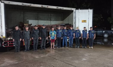 กรมอุทยานแห่งชาติฯสนธิกำลังตำรวจบก.ปทส.สกัดจับแก๊งลักลอบขนไม้จากภาคเหนือ