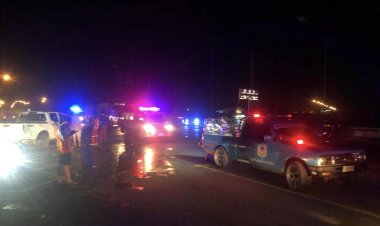 ระทึก!รถชนสนั่น 4 แยกวัดนาคเสียกรุงเก่าวันเดียว 2 ครั้งซ้อนเหตุไฟแดงเสีย