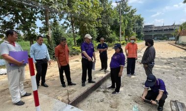 ป.ป.ช.พิจิตรลุยตรวจงานก่อสร้างถนนทม.ตะพานหินสร้างไม่เสร็จซะทีทำชาวบ้านเดือดร้อน