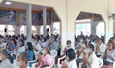 'สส.อมรเทพ'ร่วมชาวขุนหาญทำบุญสังฆทานในช่วงเทศกาลเข้าพรรษา