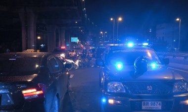 โจ๋ซิ่งจยย.แหลกพุ่งชนสนั่นขอบทาง รถพังยับ คนขับดับอนาถ