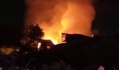 ระทึก! เพลิงไหม้บ้าน"ผญบ."วอดทั้งหลัง บาดเจ็บ 1 ราย