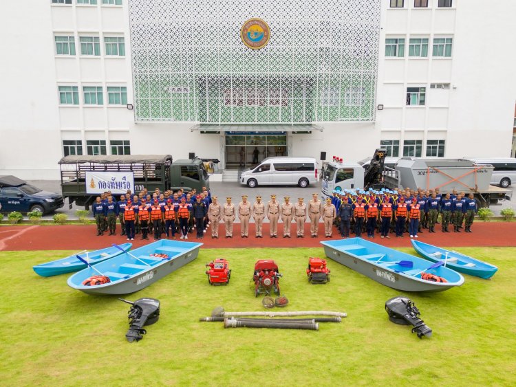 กองทัพเรือ เตรียมความพร้อมช่วยเหลือประชาชนประสบภัยพิบัติ