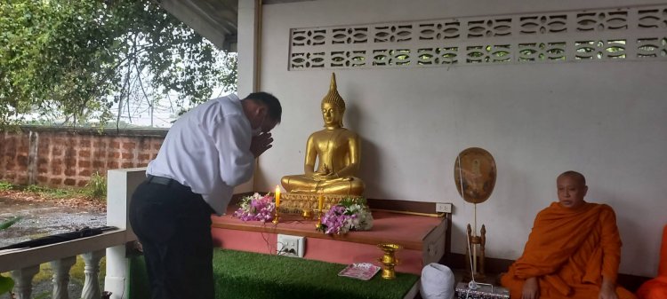 “นายกเคี้ยง”ประธานจุดธูปเทียน ธรรม งานฌาปนกิจศพ “คุณแม่อัมพันธุ์ "