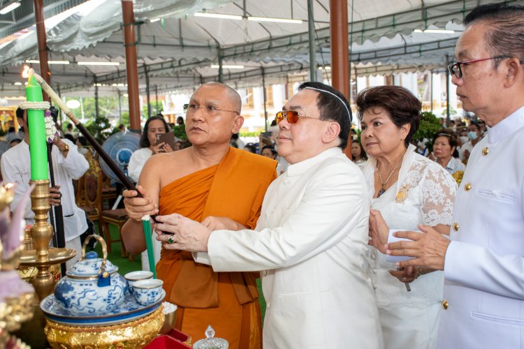 'วัดไก่เตี้ย'สวดนพเคราะห์  เจริญพระพุทธมนต์ไหว้พระราหู เสริมดวงเสริมบารมี