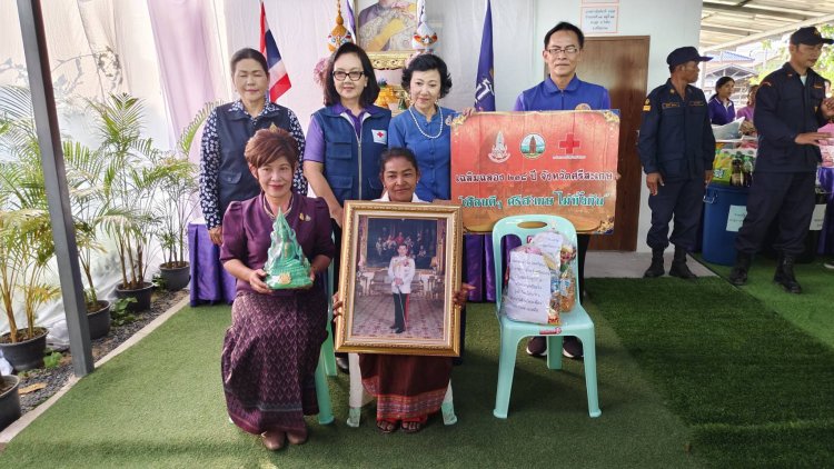 ศรีสะเกษมอบบ้านให้กับผู้ยากไร้ ผู้พิการ ผู้เดือดร้อน ชาวอำเภอวังหิน