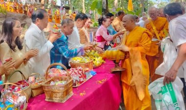 ชูวัดปราสาทภูฝ้ายศูนย์พัฒนาพุทธศาสนิกชนประจำจังหวัดศรีสเกษ