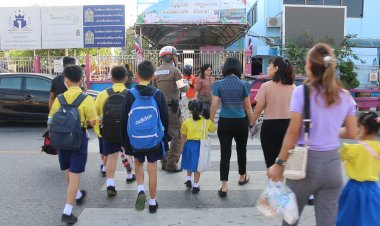 คนขอนแก่นไม่เห็นด้วยครอบครองยาบ้า 10 เม็ด เป็นผู้เสพสุ่มเสี่ยงเยาวชนเข้าถึง